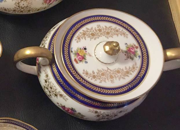 N3719 Sugar Bowl & Lid