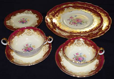 V9708 Footed Cream Soup Bowl & Saucer Set