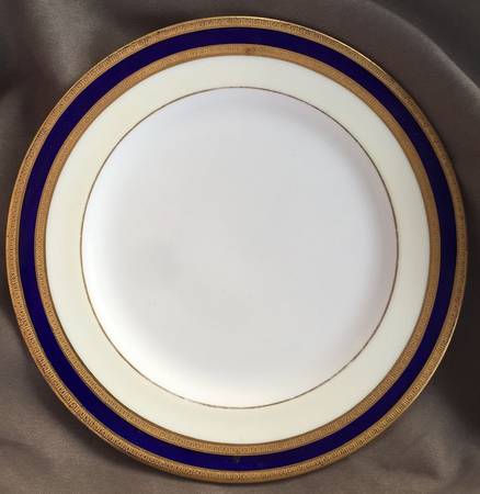 H574 by Royal Doulton
