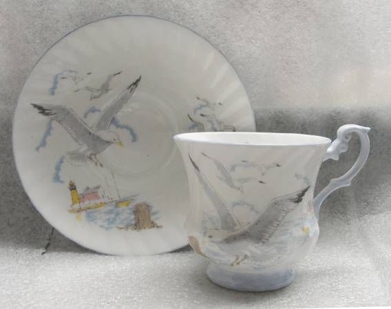 Seagull (Fluted) Footed Cup & Saucer Set