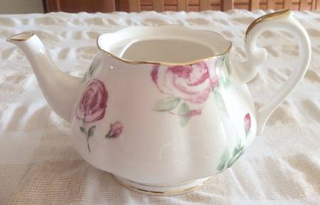 Rose Clouds Teapot No Lid