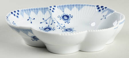 Blue Elements Scalloped Bowl