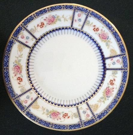RD383 by Royal Doulton