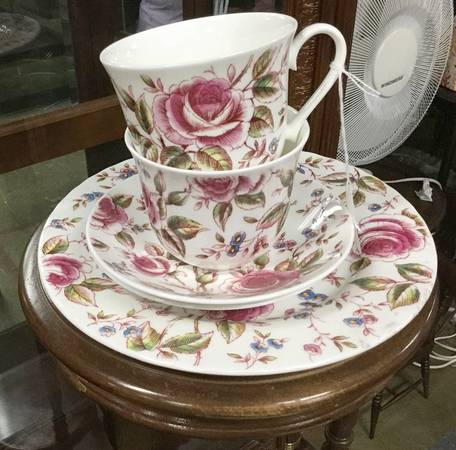 RYK2 Flat Cup & Saucer Set
