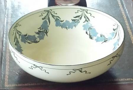 D2083 by Royal Doulton
