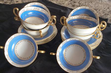 7585-Blue Footed Cream Soup Bowl & Saucer Set