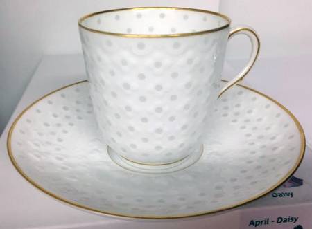 21 Gold Trim (Embossed Flower Rim) by Royal Copenhagen