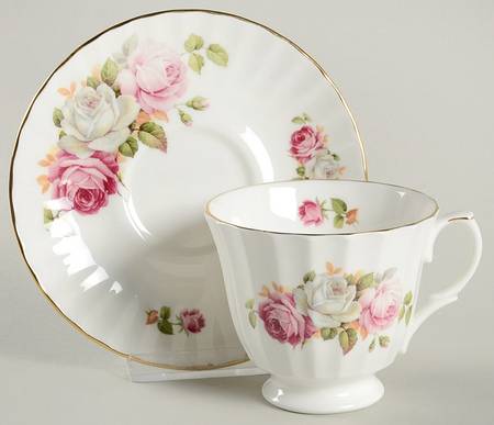 RPN26 Footed Cup & Saucer Set