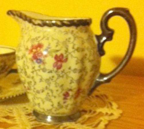 RUW37 Creamer