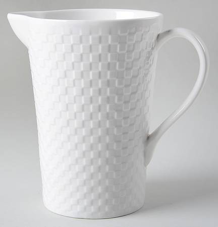 Basketweave 64 Oz Pitcher
