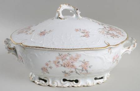 22656 Oval Covered Vegetable