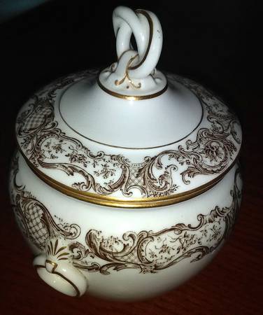 W4177 Sugar Bowl & Lid