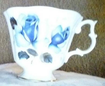 ROA308 Footed Cup