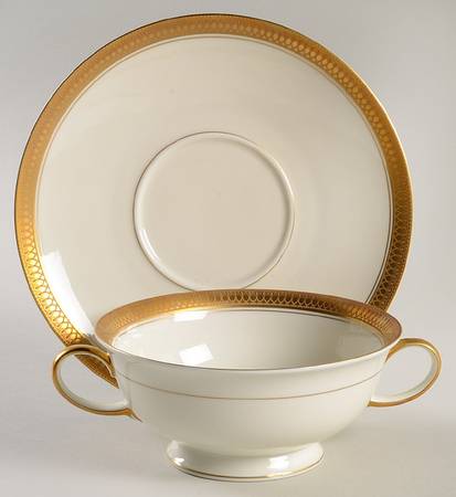 5169 (Cream Background) Footed Cream Soup Bowl & Saucer Set