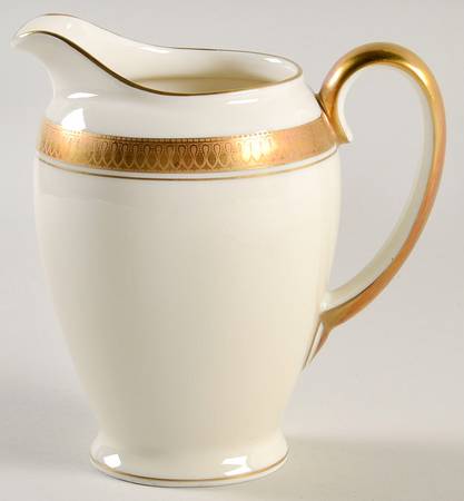 5169 (Cream Background) Creamer