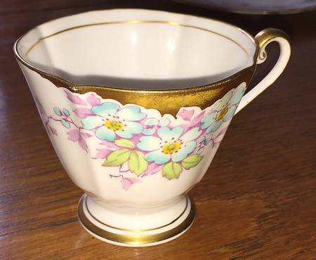 8241 Footed Cup