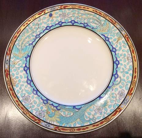 E9988 by Royal Doulton