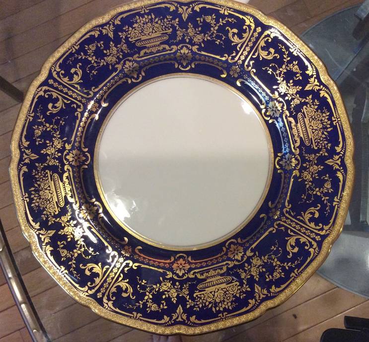 V969 by Royal Doulton