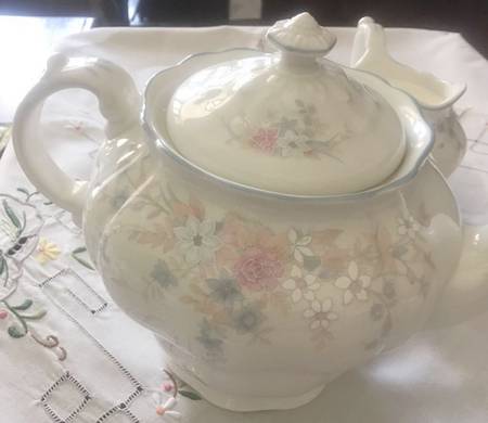 ROK47 Teapot & Lid