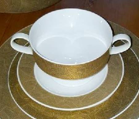 R3085 Footed Cream Soup Bowl & Saucer Set