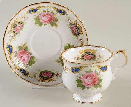Balmoral Footed Cup & Saucer Set