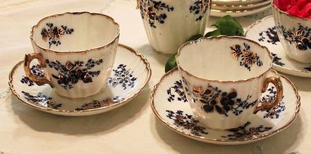 2068 Flat Cup & Saucer Set