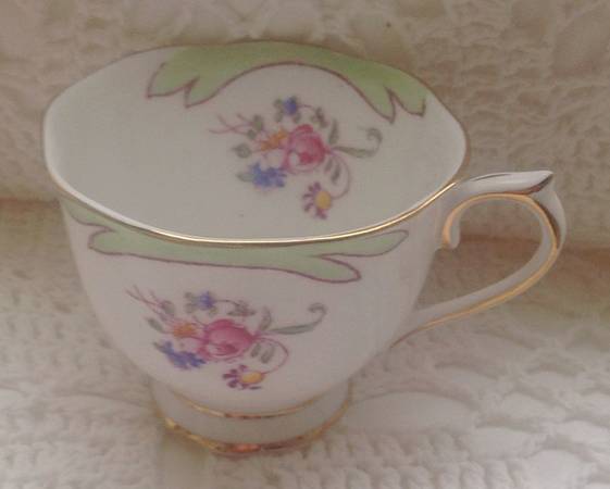 2520 Footed Cup