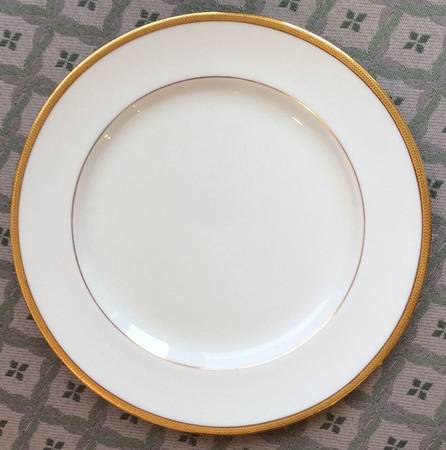 E5771 by Royal Doulton