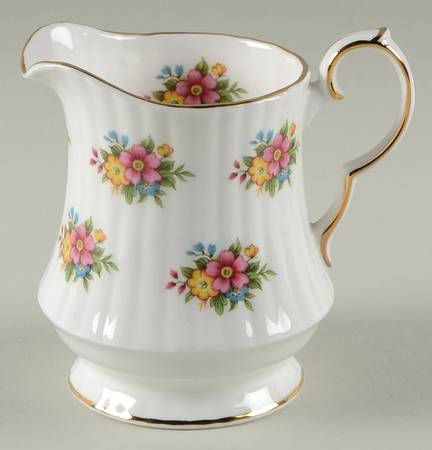 1704-12 Creamer