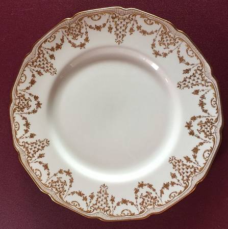 Hb5975 by Royal Doulton