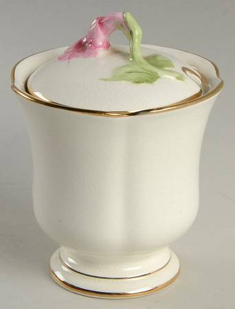 Hibiscus Cream by Royal Winton