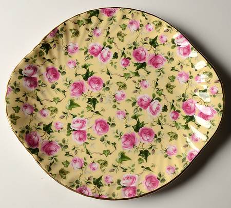 RGD16 Handled Cake Plate