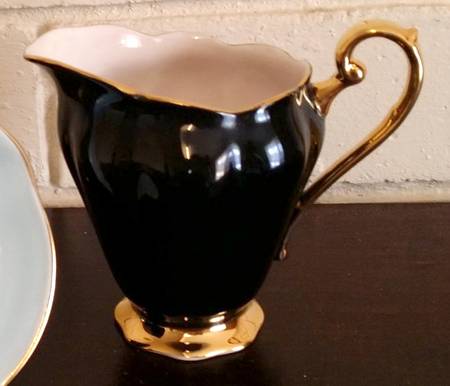 1418 Creamer