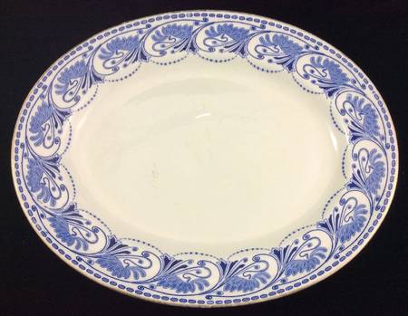 Sandhurst (Gold Trim) by Royal Doulton