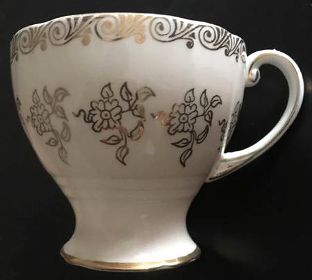 424 Footed Cup