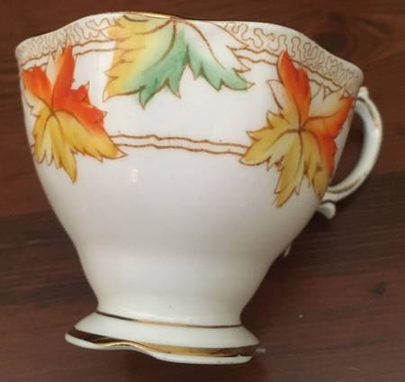 Maple Leaf by Royal Albert