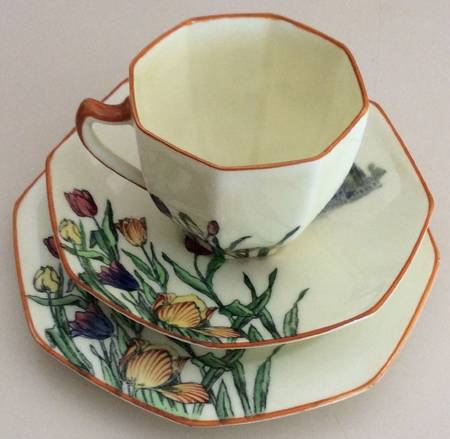 H3872 Flat Cup & Saucer Set