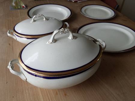 4524 Oval Tureen & Lid
