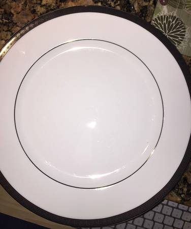 Atlas by Royal Doulton