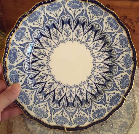 C8893 by Royal Doulton