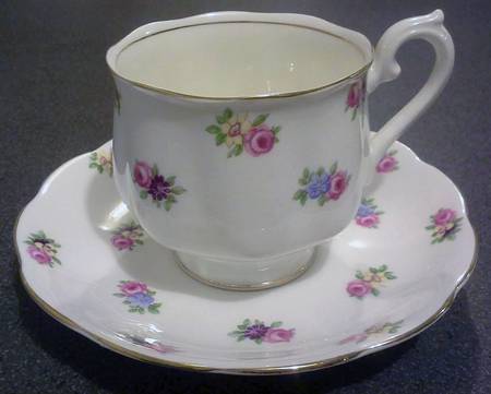 5699 Footed Cup & Saucer Set