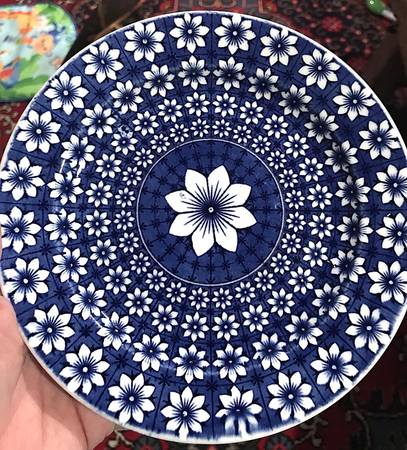 RCD221 by Royal Crown Derby