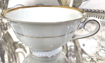 757 Footed Cup