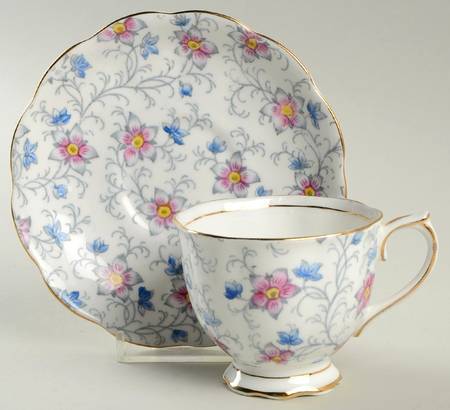 2182 Footed Cup & Saucer Set