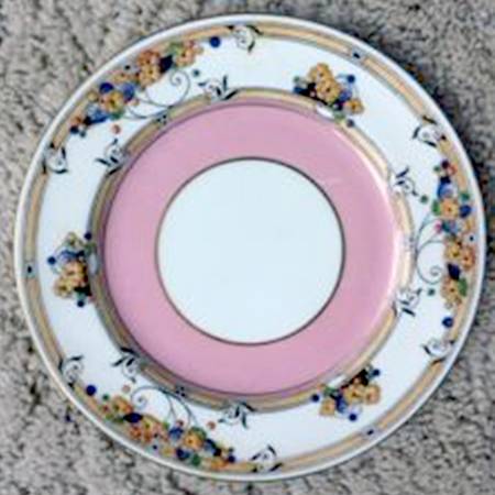 H3602 by Royal Doulton