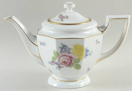 R3114 Teapot & Lid