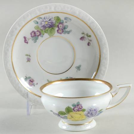 R3114 Footed Cup & Saucer Set