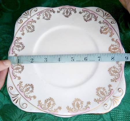 R126 Square Luncheon Plate