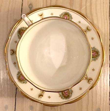 5825 Footed Cup & Saucer Set