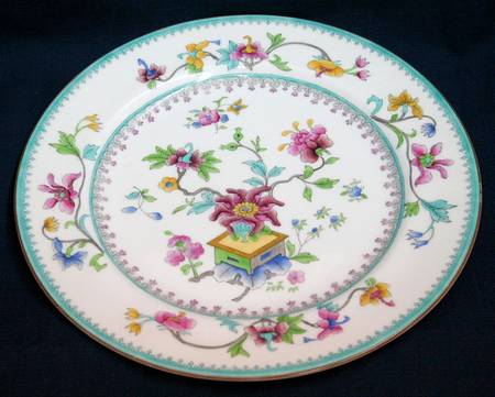 W8933 Dinner Plate